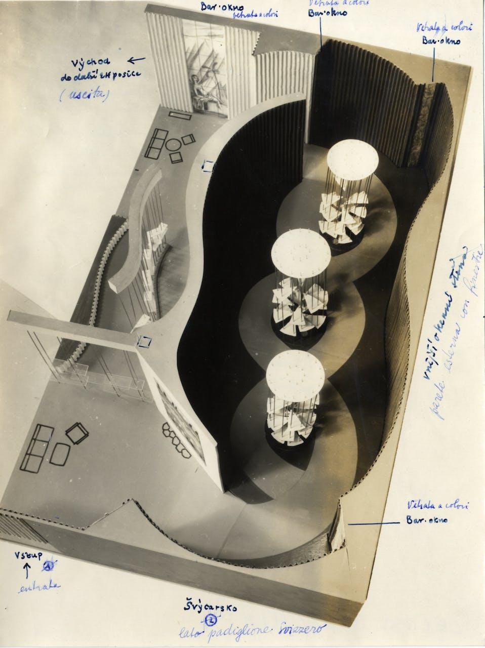 XI Triennale - Sezione della Cecoslovacchia - Modello in scala del padiglione della sezione della Cecoslovacchia, progetto dell'allestimento dell'architetto Frantisek Tröster, 1957 © Feyfar Zdenko